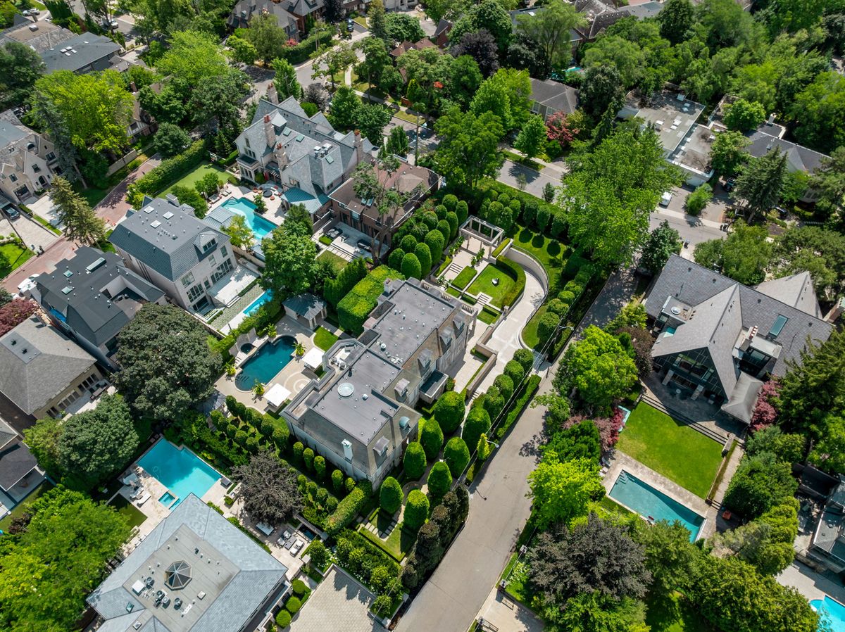 42 Burton - Interior