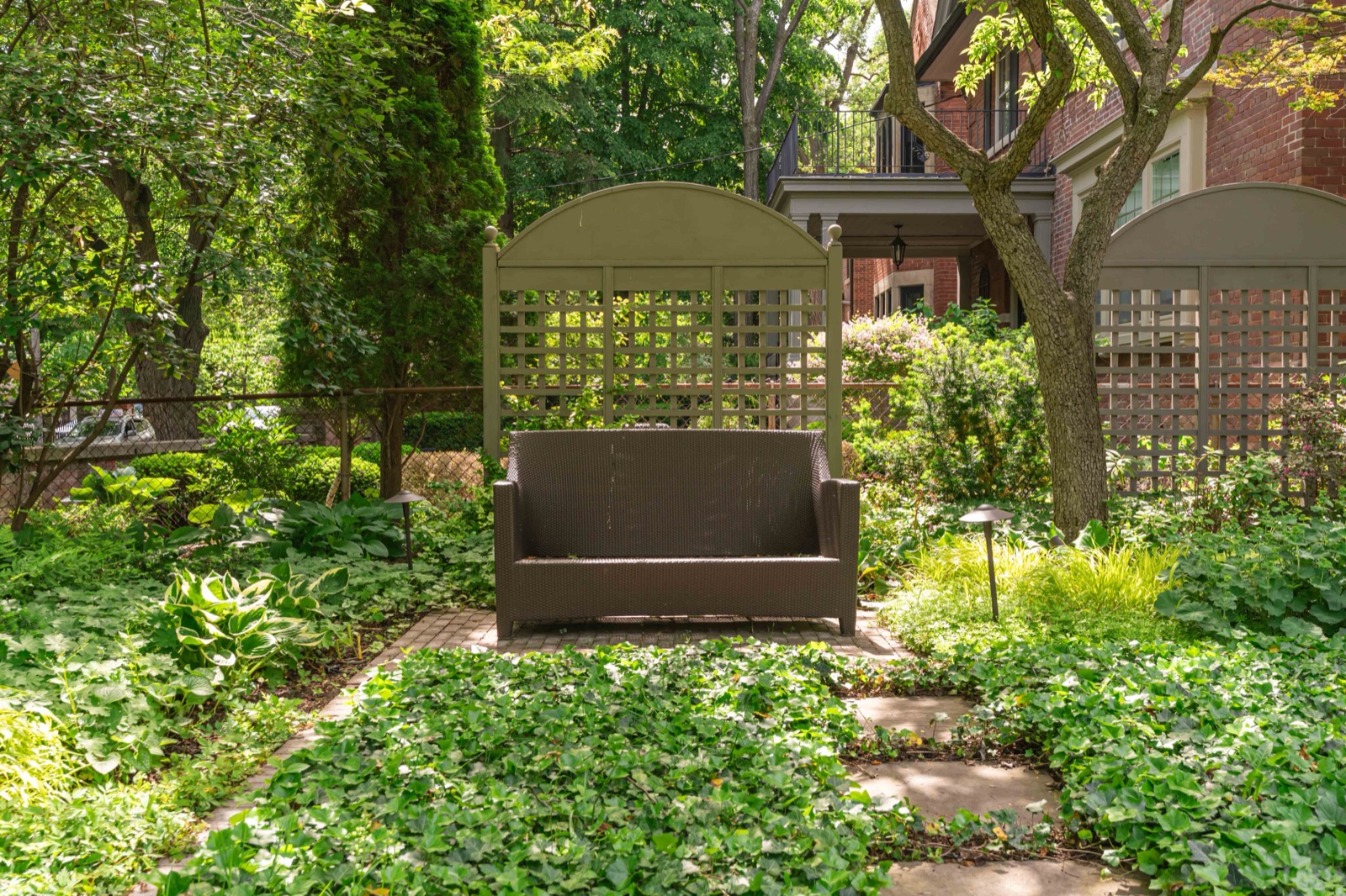 10 McKenzie - Garden